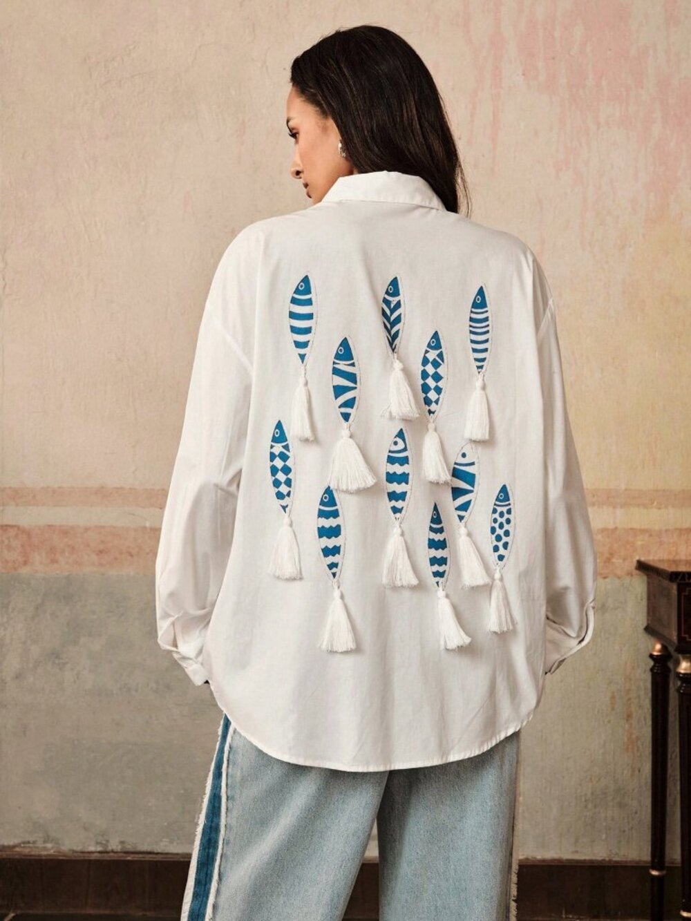 White Casual Loose Fit Long Sleeve Tassel detailed Artistic Fish Women's Blouse - Picture 3 of 7